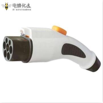 新能源汽车连接器发展势头强劲
