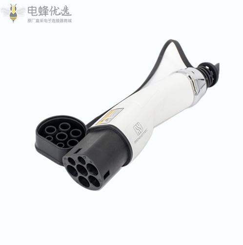 1688714834566326.jpg 15.欧标三相16A桩端枪头带5米线.jpg